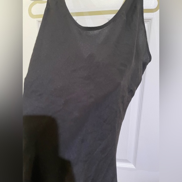 Babaton Aritzia 100% Silk Blouse - Picture 4 of 4